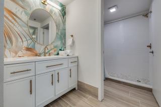 Rental near Epic and Universal, free parking - 6