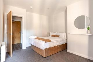 Liverpool City Escape - Modern 1-Bed with Sofa Bed, Sleeps 4 - Perfect for Families & Friends - Liverpool - 9