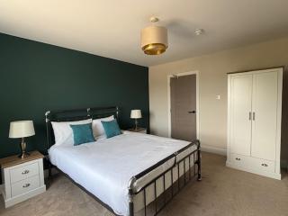 East Halton Hotel - East Halton - 1