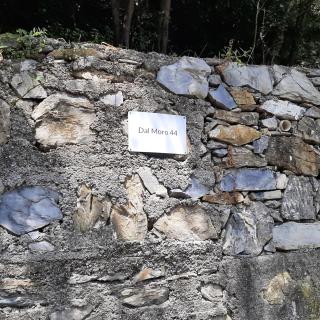 Dal Moro 44 - - 4