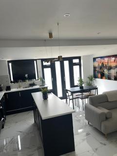 FoorYouhomes - Upminster - 0