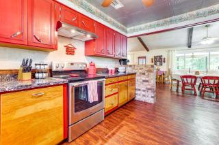 5 Mi to New Braunfels Family-Friendly Retreat - New Braunfels - 9