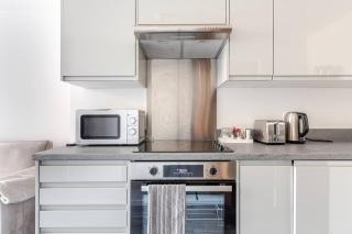 Luxury Oasis by LVP Apartments - Central 1-Bedroom Gem - Liverpool - 2