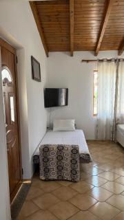 Neli's Apartments - 4