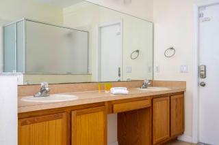 Amazing 6 bedrooms with pool - 4