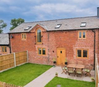 Ash at Pinfold Barns - Loppington - 0