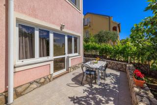Apartments Krunoslav - Punat - 8