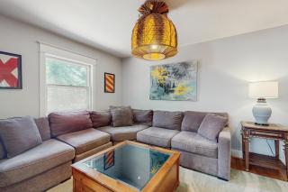 Berrien Street Beach House - Union Pier - 1