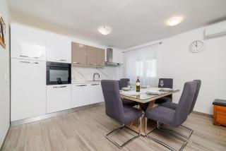 Apartment Dijana - Senj (Segna) - 7