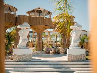 Alia Beachfront Suites and Spa - Charaki - 7