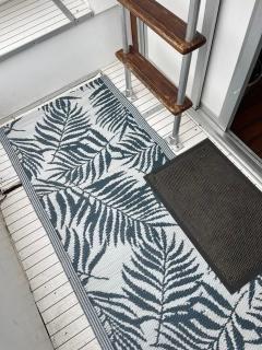 Unusual night on a small yacht - Le Havre - 2