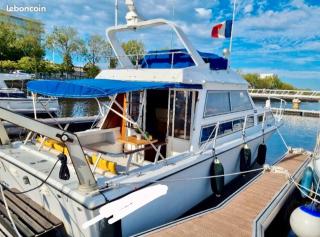 Unusual night on a small yacht - Le Havre - 1