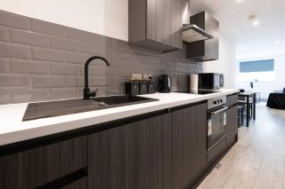 Cosy City Apartment - Your Home in Bradford! - Bradford - 0