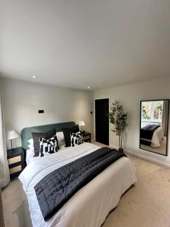 Canal Mews - 1 min from Trafford Centre and 2 min M60! - Manchester - 0