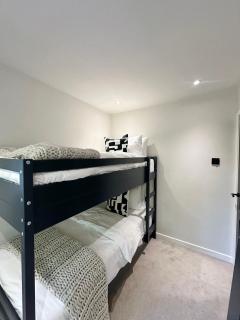 Canal Mews - 1 min from Trafford Centre and 2 min M60! - Manchester - 4