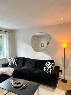 Canal Mews - 1 min from Trafford Centre and 2 min M60! - Manchester - 3