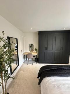 Canal Mews - 1 min from Trafford Centre and 2 min M60! - Manchester - 5