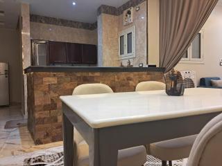 Al Fayrouz Palace Apartments - Luxor - 2