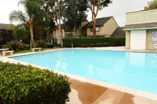 Luxurious 2 Bedroom Condo Shortest Walk To Disney - Anaheim - 0