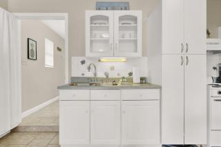 Luxe Guest Suite Near The Emerald Coast of PCB - 4