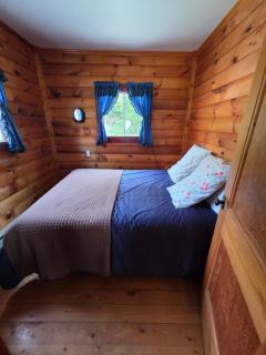 Hunts Point 2-BR Oceanview Rustic Coastal Retreat - Summerville Centre - 4