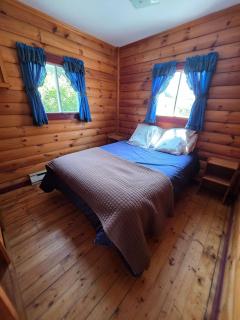 Hunts Point 2-BR Oceanview Rustic Coastal Retreat - Summerville Centre - 3