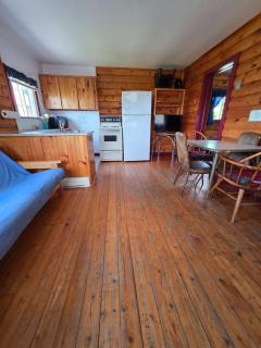 Hunts Point 2-BR Oceanview Rustic Coastal Retreat - Summerville Centre - 2