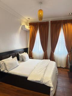 3 bedroom Apt in lekki Phase 1 - Lekki - 7