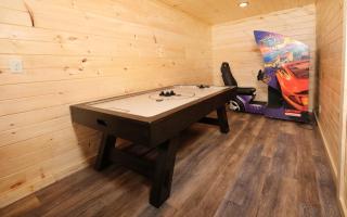 Dollys Cabin - Pigeon Forge - 2