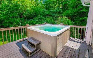 Hen Wallow Creek Cottage - 7