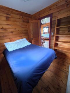 Hunts Point 2-BR Coastal Retreat - Cottage # 1 - Summerville Centre - 3