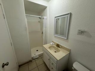 Western Motel - 2