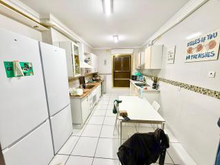 9 Rooms - Yellow House - Huelva - 6