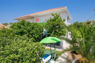 Apartments by the sea Okrug Donji, Ciovo - 11144 - Okrug Gornji - 0