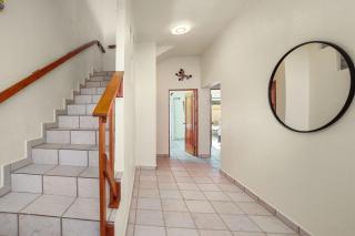 3 Story Home 3BR 2BA with Rooftop View and Heated Pool - La Choya - 6