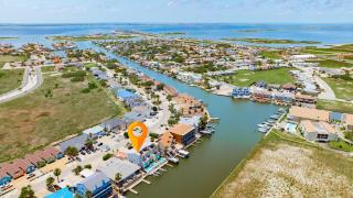 Waterfront Condo with Rooftop + Pool + Boat Slips - 7