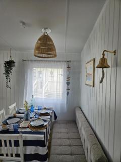Jurassic Bliss - stylish static caravan with partial sea view at Durdle Door - Wareham - 5