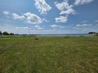 Hunts Point 2-Bed Coastal Retreat - Cottage # 9 - Summerville Centre - 2