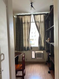 2 Bedroom Apartment - One Block from the Beach - 3