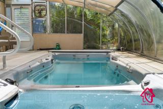 The Rose Garden Estate with Swim Spa - an Irvie Home - 1