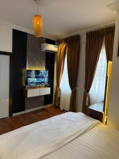 3 bedroom Apt in lekki Phase 1 - Lekki - 8