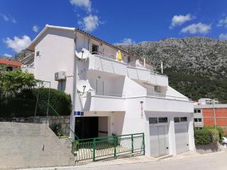 Apartments with parking spaces Igrane, Makarska - 24696 - Igrane - 0