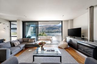 Lakefront View Apartment with Sauna - Wanaka - 9