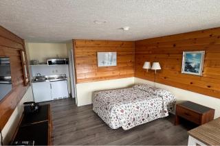 Captain's Choice Motel - Haines - 8