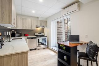 Chic DT MTL Condo with Rooftop, BBQ - Montréal - 3