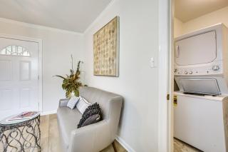 Walk to St Charles Ave Renovated Home with Patio! - Nova Orleães - 5