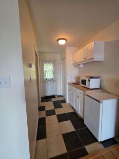 Hunts Point Rustic Coastal Retreat with King Bed - Summerville Centre - 1