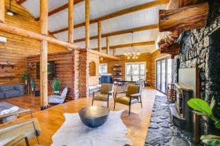 Red Hawk Ridge SD Mag Design Winner - Alpine - 2