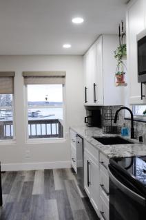 House on the WATER Lake of the Ozarks MO BIG DECK Swim Dock - 6