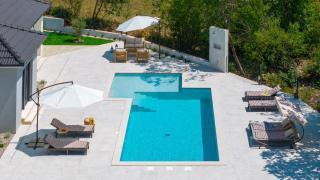 NEW! Villa Angela A modern Family Retreat - Krivodol - 1